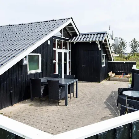  6 Person Holiday In L Kken Lokken