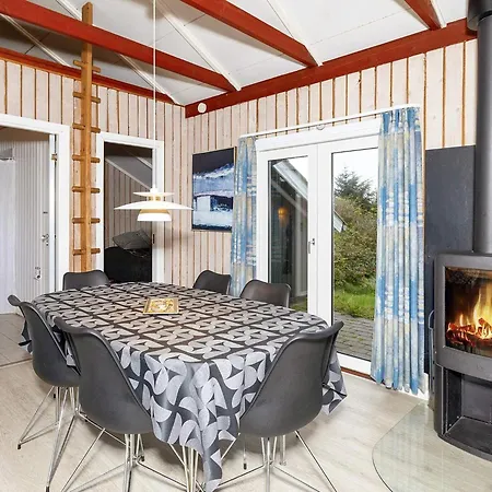 6 Person Holiday In L Kken 