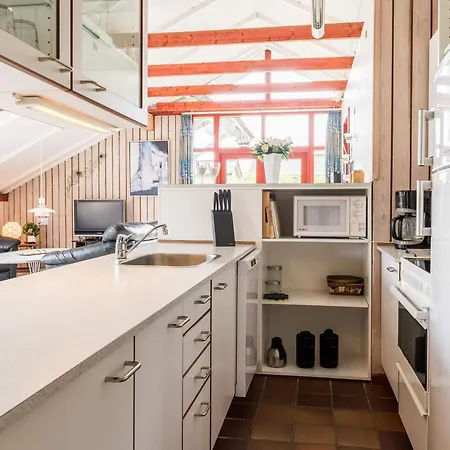  6 Person Holiday In L Kken Lokken